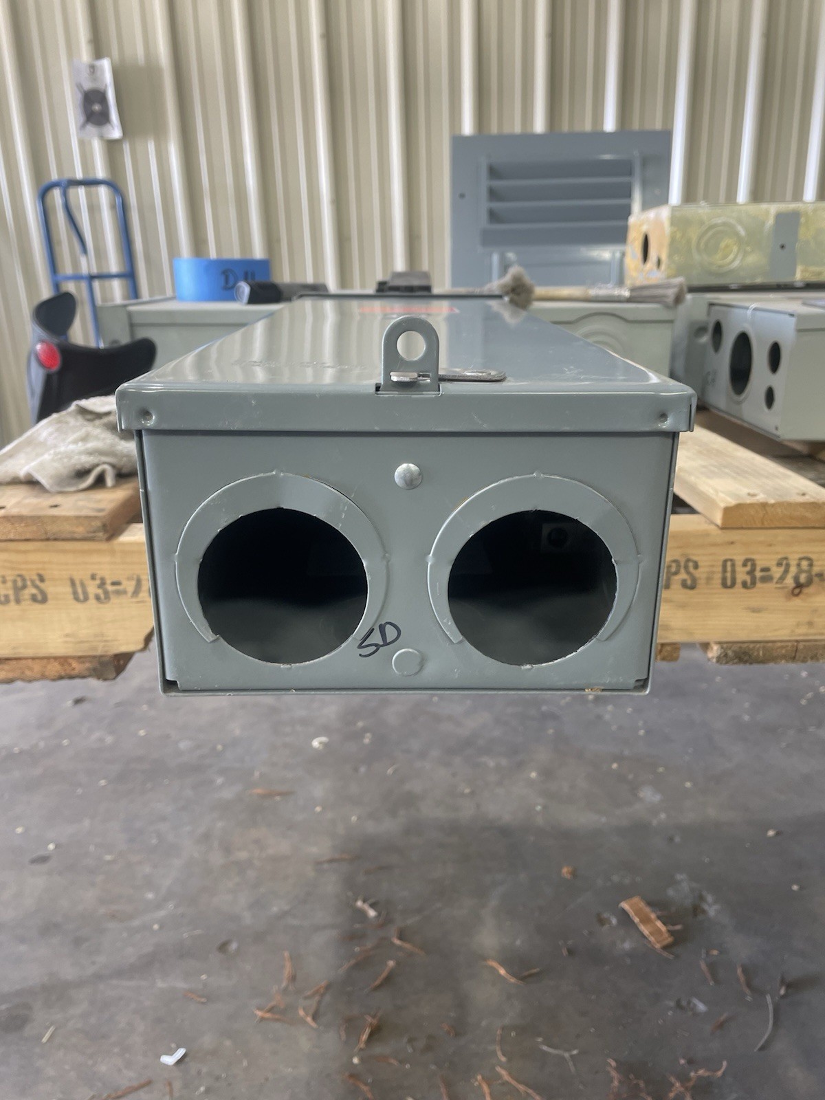 Square D Q200MRBE 200 A Main breaker enclosure Type 3R 240V 50/60Hz D11