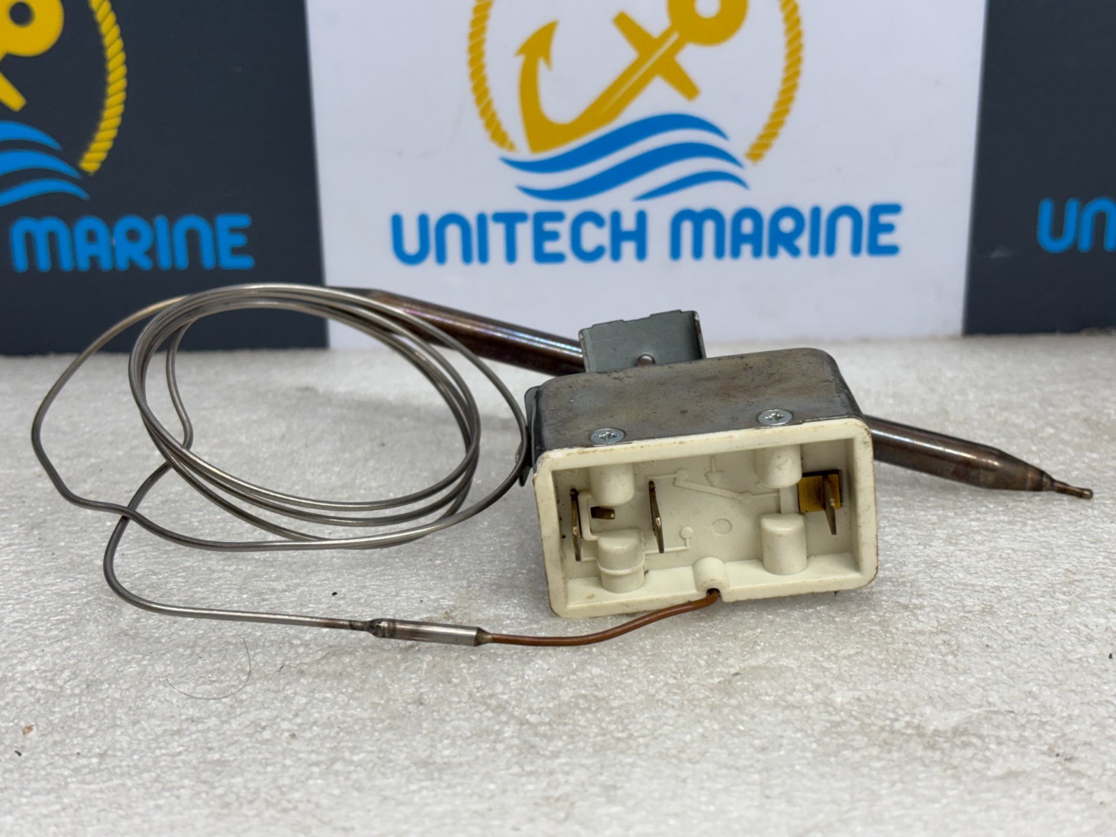 JUMO EM-1 Thermostat IP00 AC 8(1.5)A 230V