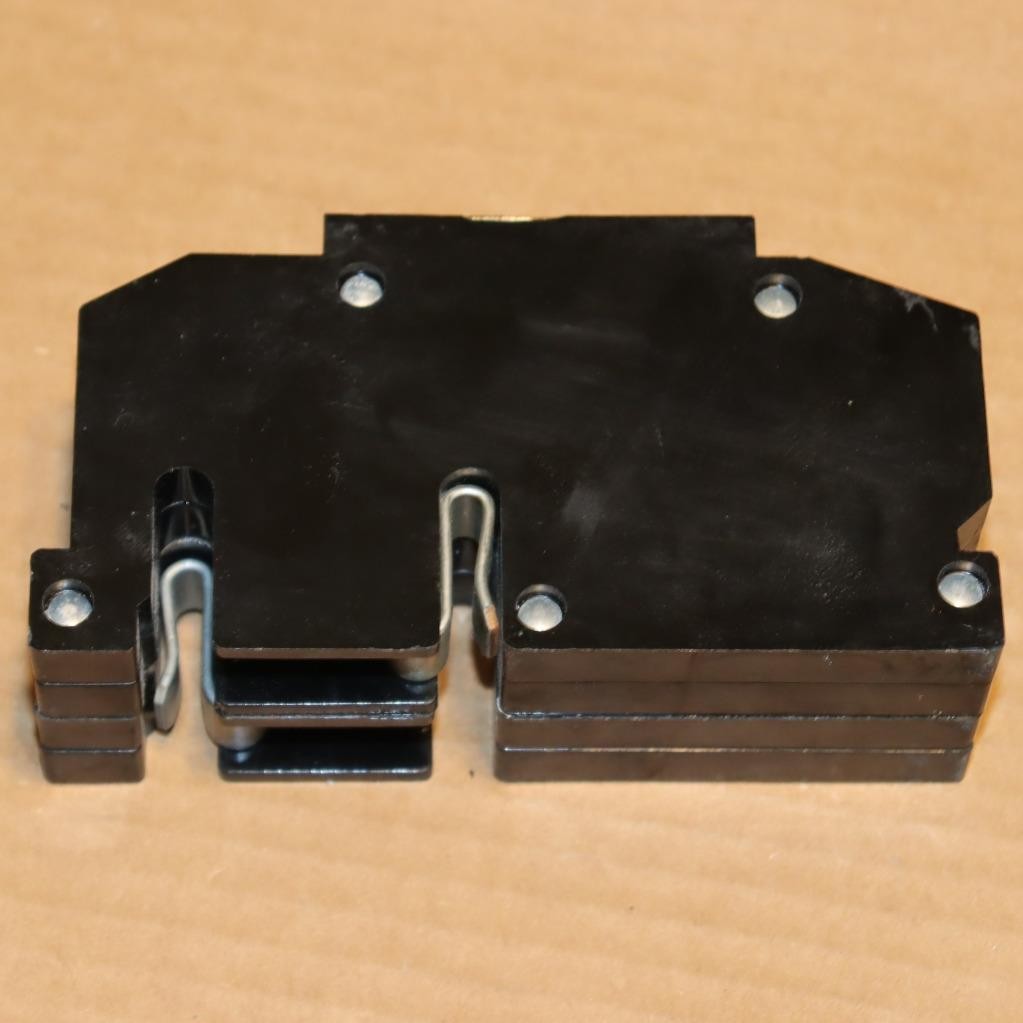One Zinsco Sylvania ML-12 Main Lug Plug 120 Amp BU#73