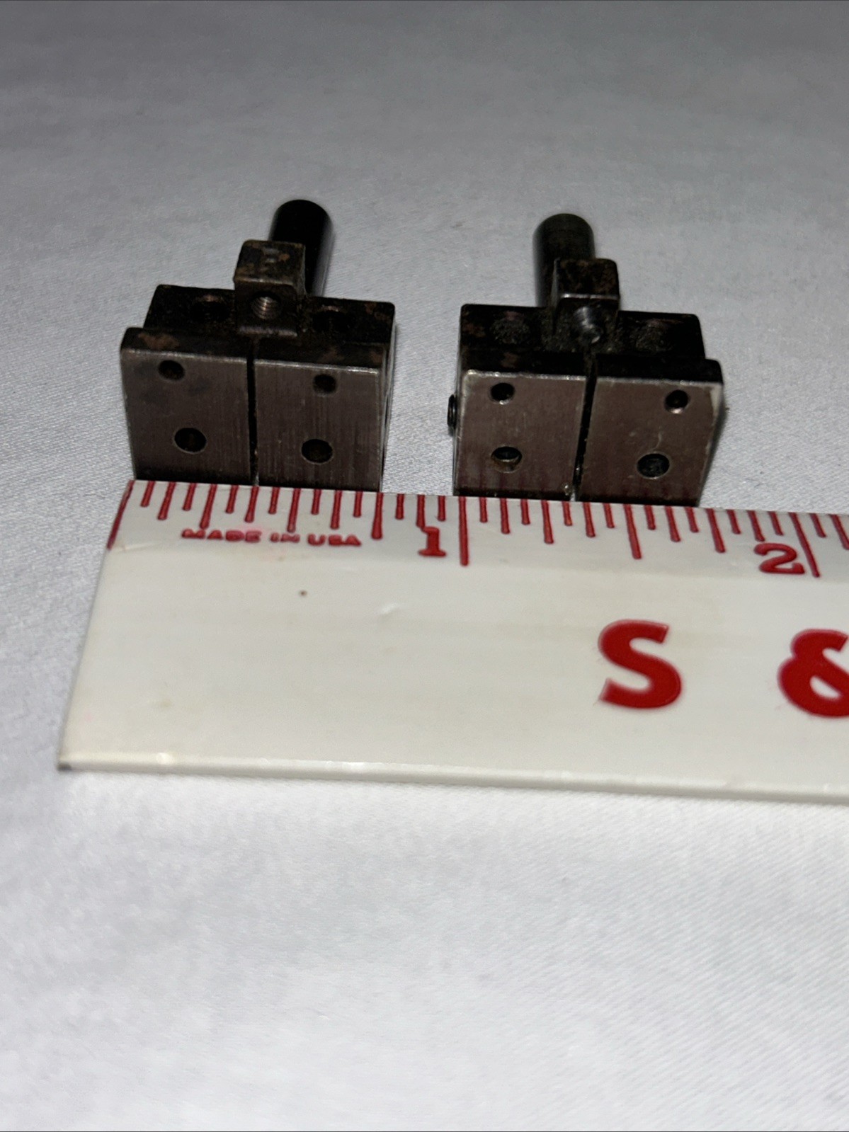 SINGER ? Needle Clamp Holder One Marked R One W, VTG No Part # See Pics Read