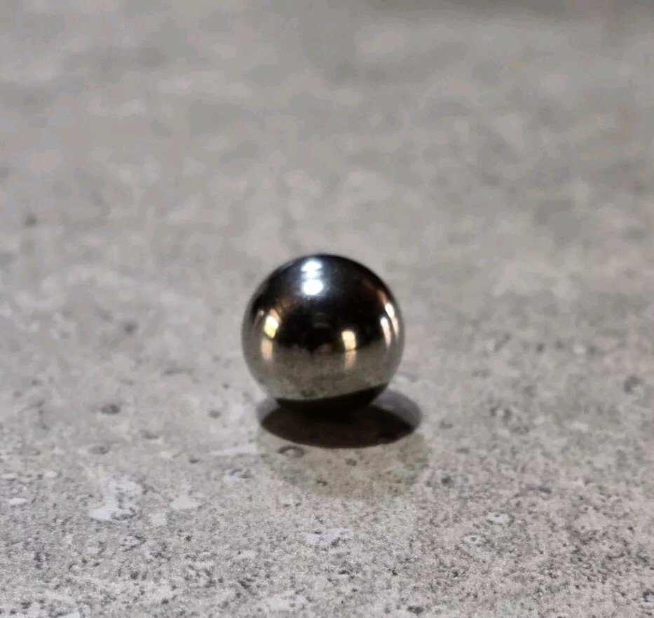 (100) 1/2″ Inch Chrome Steel Bearing Balls (G25 Precision – AISI 52100)