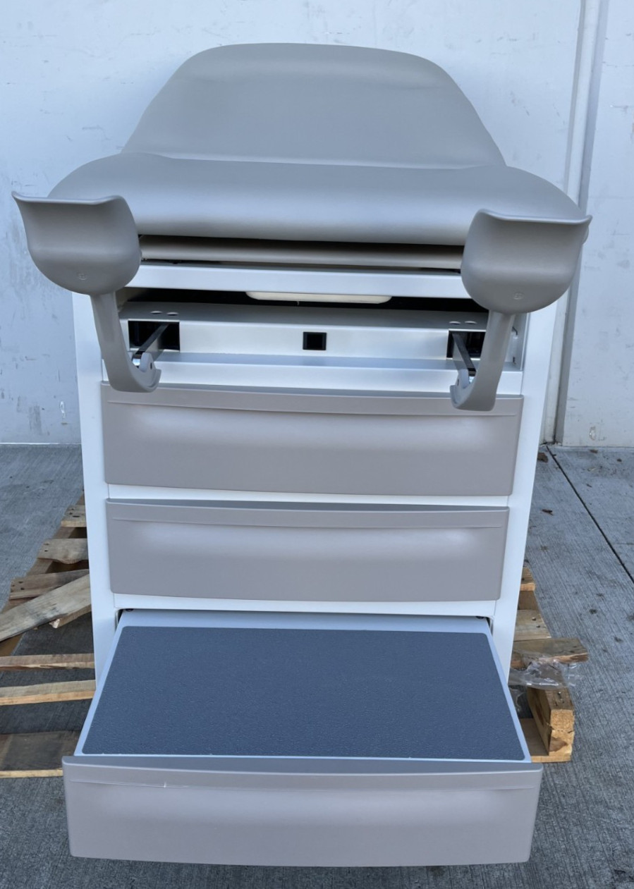 Brewer Access Exam Table w/ Drawers, Adjustable Back & Stirrups Model 4000
