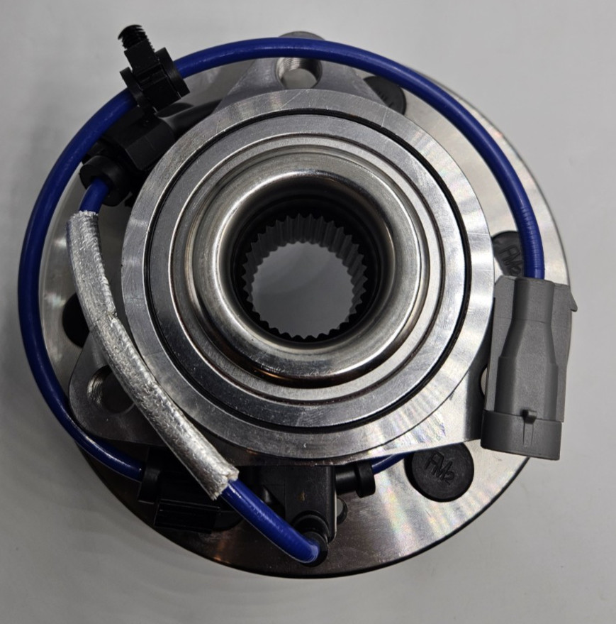 MOOG 515036 Wheel Bearing and Hub Assembly for Chevrolet Silverado 1500