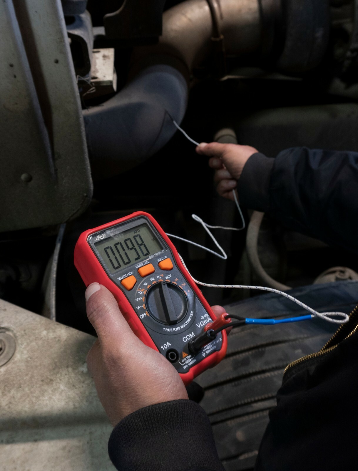 Lisle 82600 CAT III Digital Multimeter