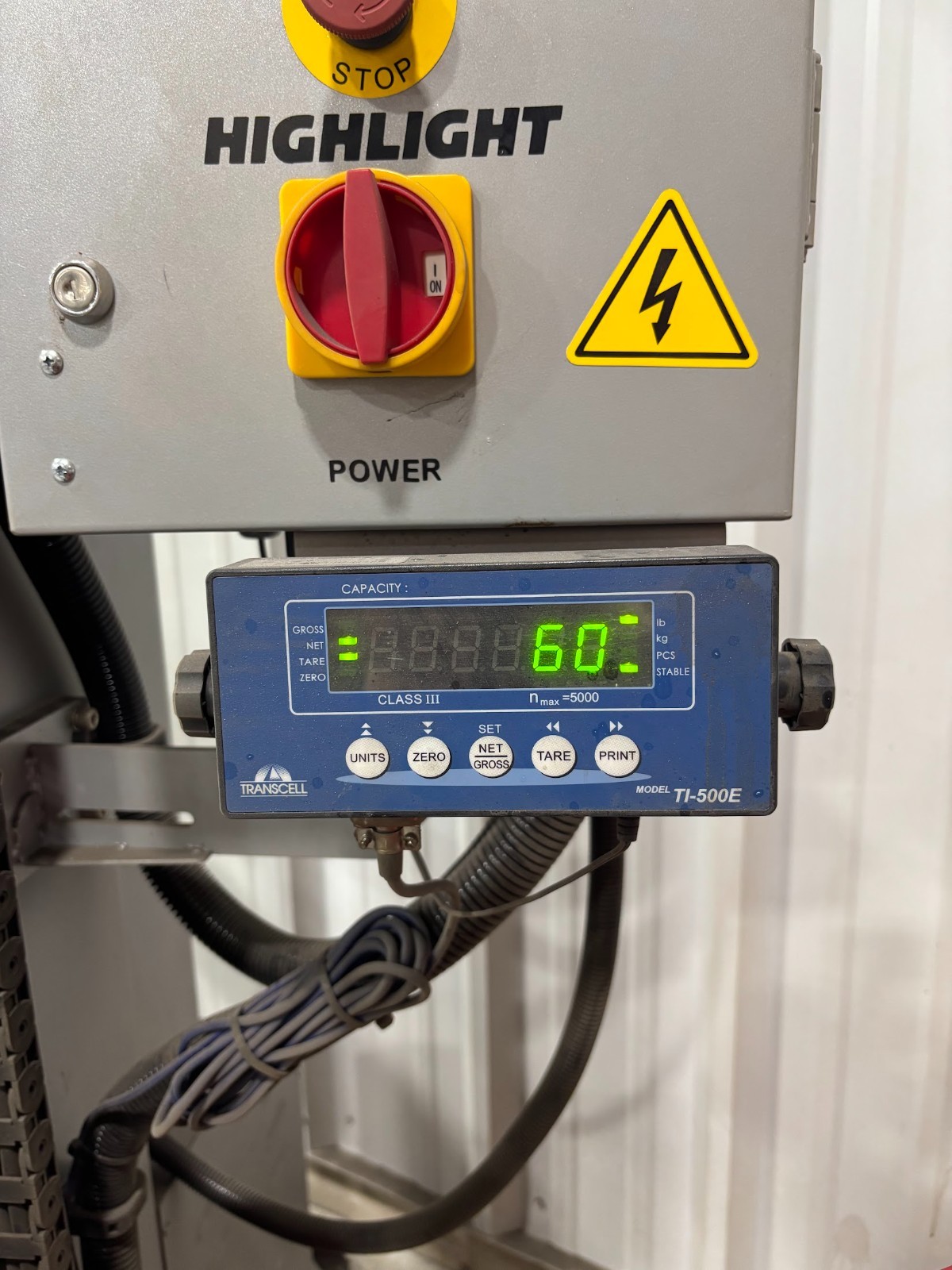 AEC Electromagnet, 6,000 LBS. 120V