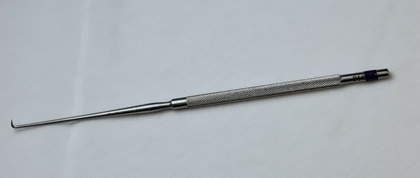 283-760, Day Ear Hook, 90 Degree.