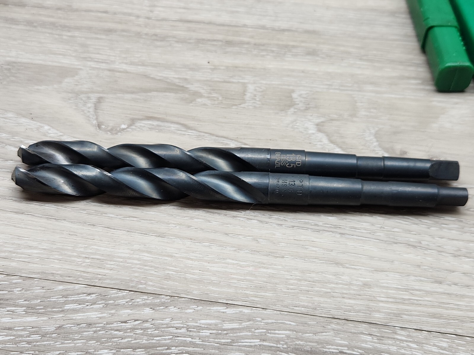 Lot of 5 Precision Twist HSS Drill 2×17.5 (1 ‐16.0) & 2×13.5 As Shown. Used?