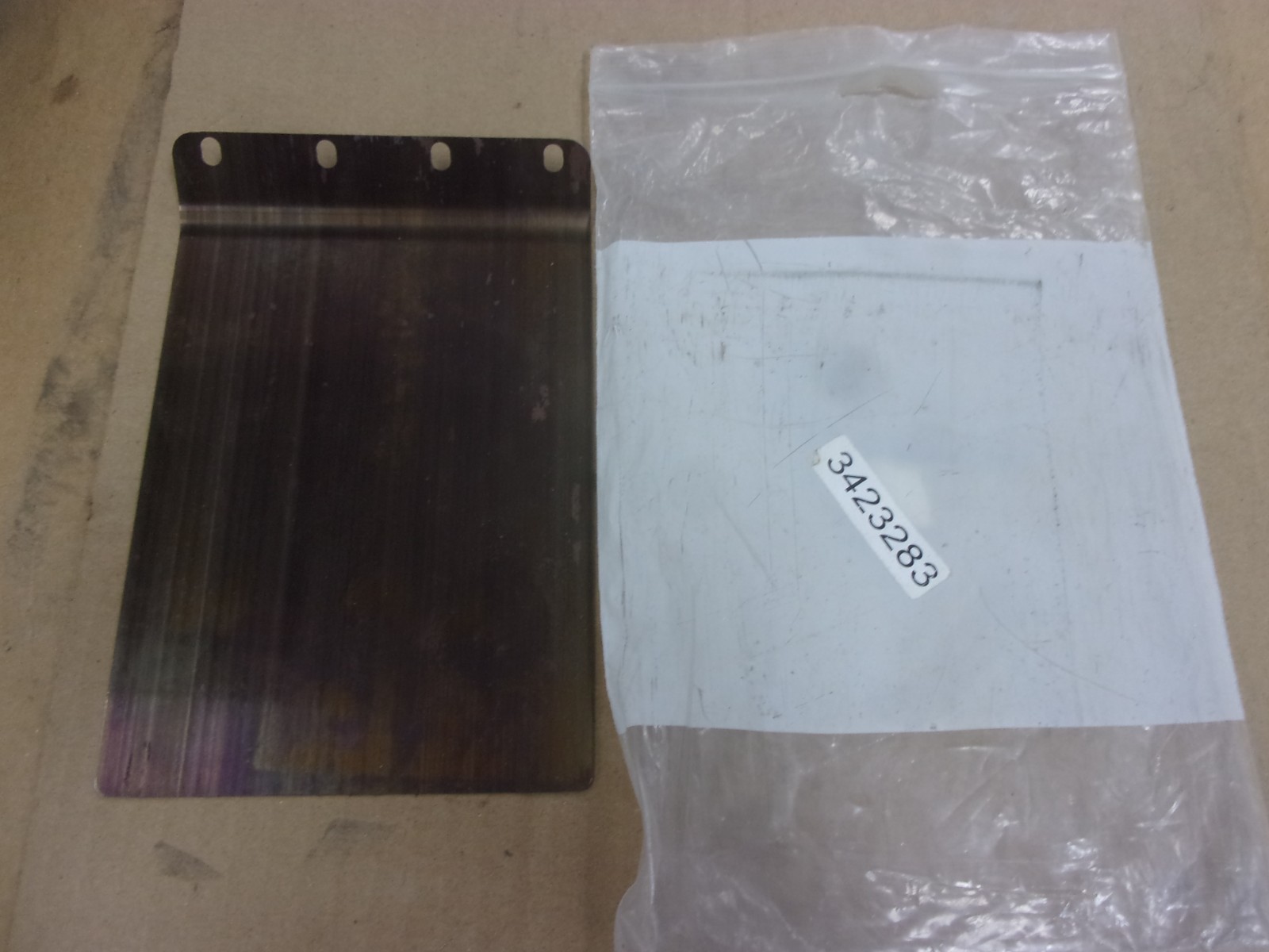 Makita 342328-3 Steel Wear Spring Plate Sanding Belt Sander 9401 9402 3423283