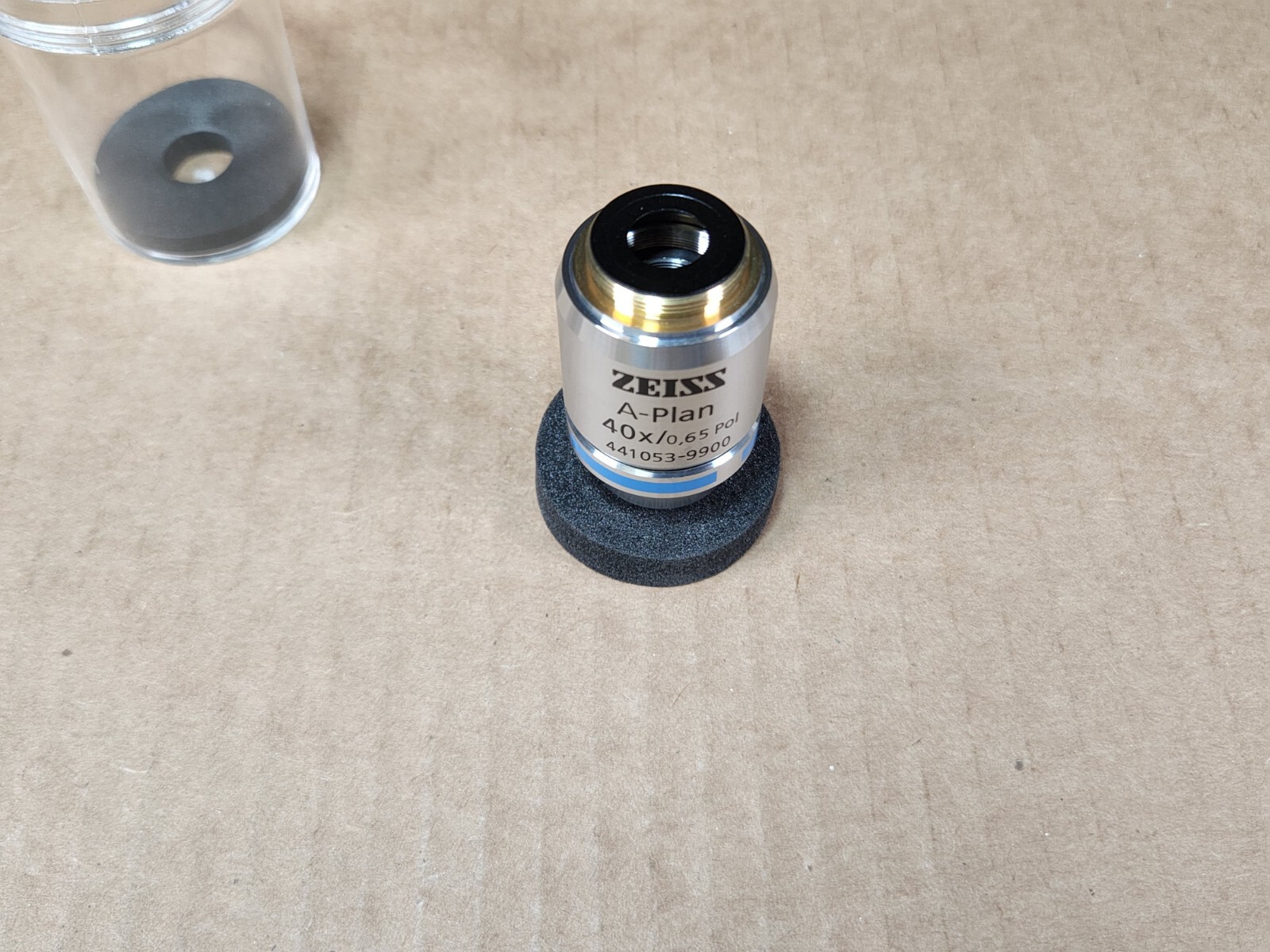 Zeiss 441053-9900 Objective A-Plan 40x/0.65 Pol W0.8″ (WD=0.43mm) ∞/0.17