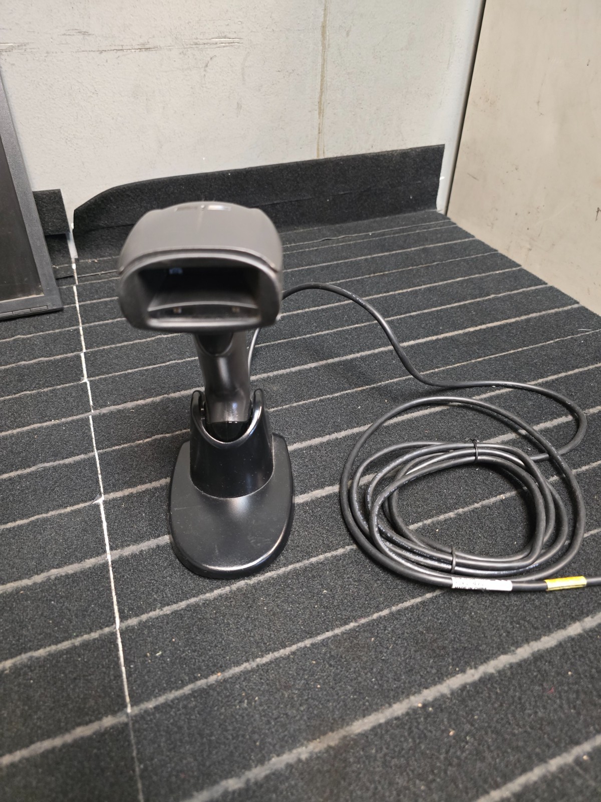 Honeywell Xenon XP 1950g Corded Barcode Scanner 1950GSR-2-INT-N w/USB Cable