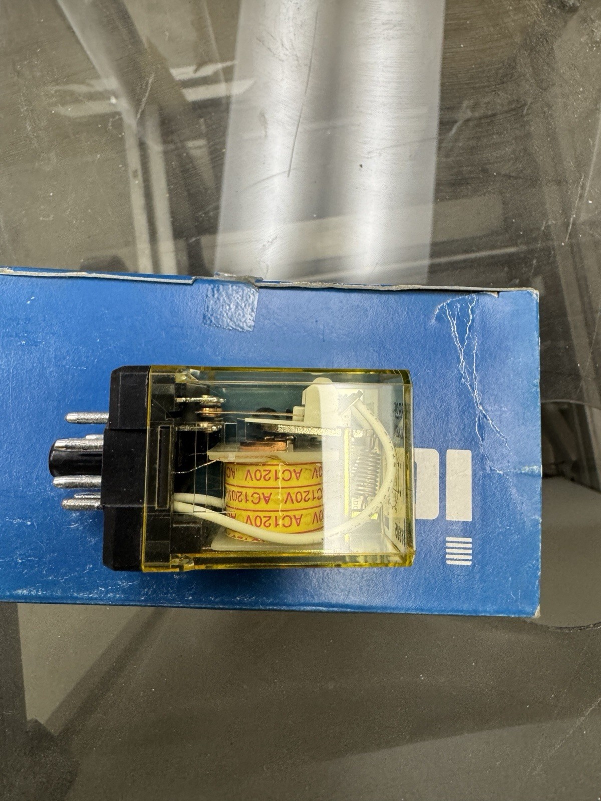 Lot of 10 IDEC RR2P-U AC120V Relay, 50/60Hz, 8-Pin New In Box