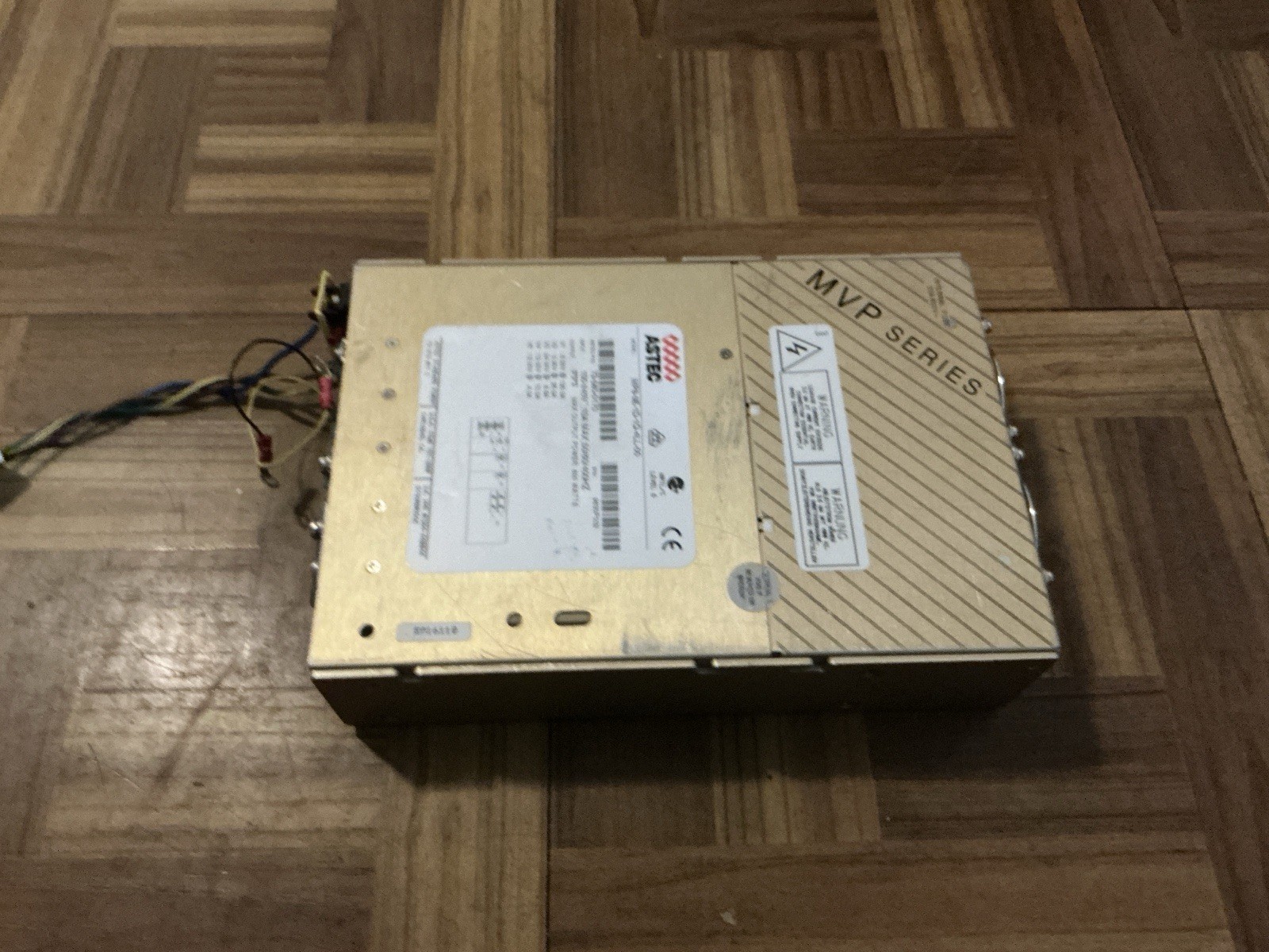 ASTEC Enclosed AC/DC Power Supply 800W-MVP Se – Model MP8-3E-1D-1Q-4LL-00