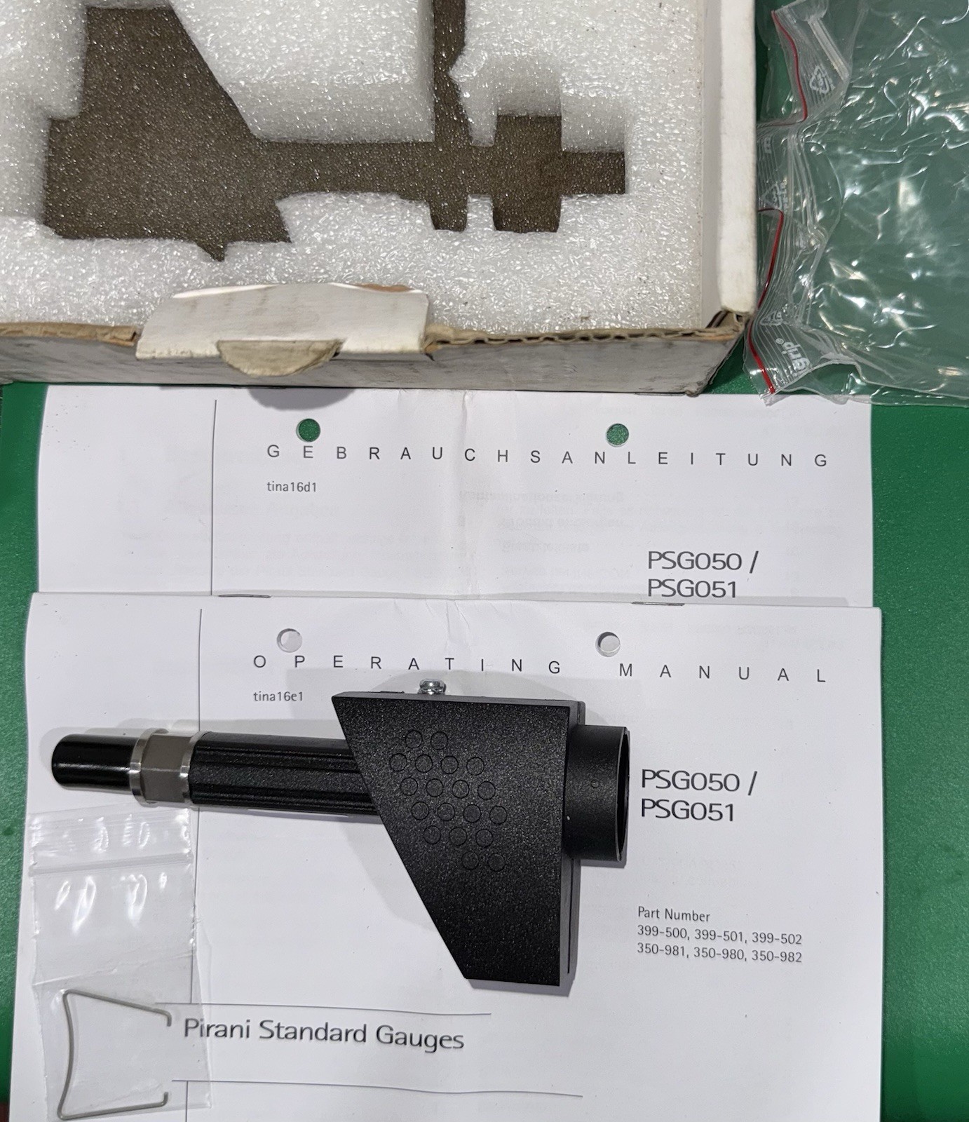 Inficon Pirani Standard Gauge PSG050 399-501 with PSG050/100 (W) 350-982 Sensor