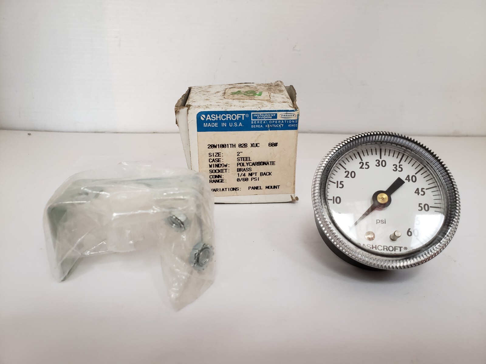 ASHCROFT 20W1001TH 02BXUC PRESSURE GAUGE, 2″ STEEL 1/4″ NPT BACK BRASS, 0/60 NIB