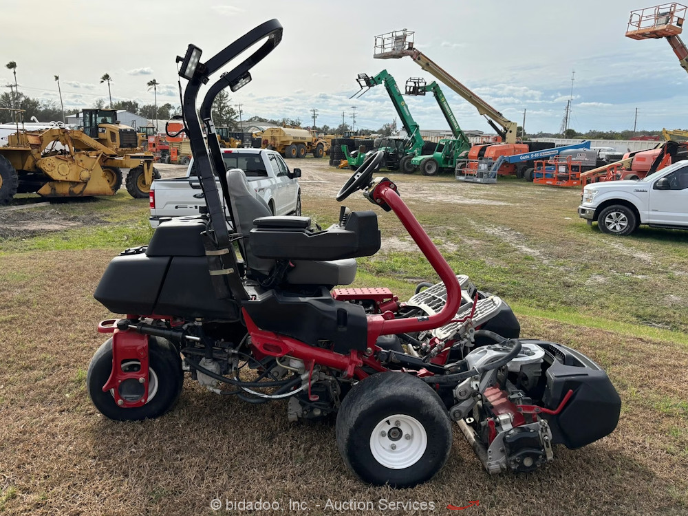 2021 Toro Greensmaster TriFlex 3320 Ride-On Grounds Golf Course Mower bidadoo
