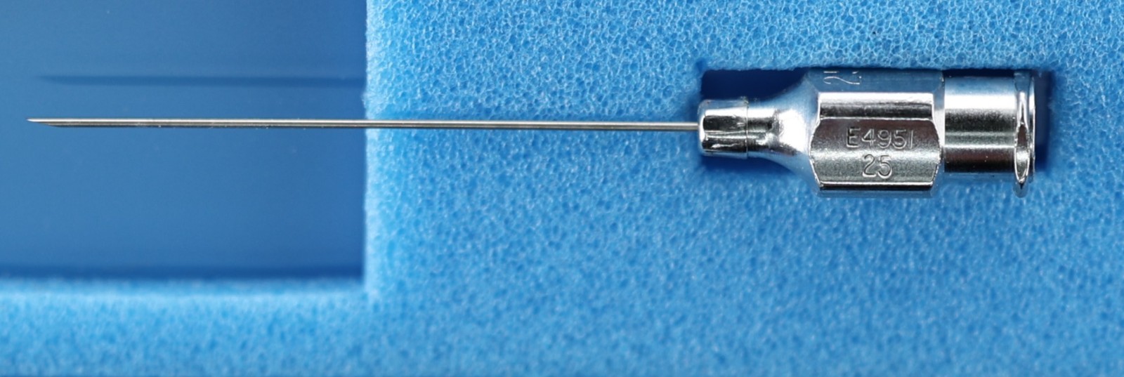 Storz E4951 Atkinson Retrobulbar Needle, 25 Gauge, Beveled Sharp Point, 2″
