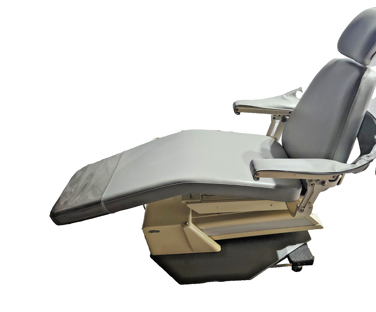 Adec 1005 Priority Dental