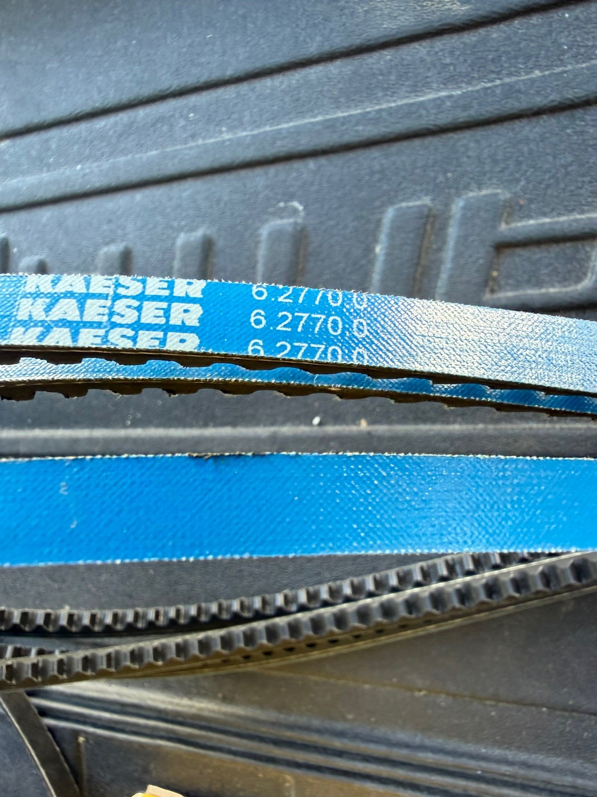 Kaeser Air Compressor Drive motor belt 6.2770.0 6.2770.1 set of 3 Belts OEM