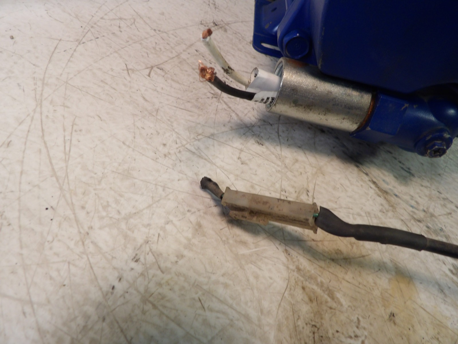 Dedoes Industries Paint Shaker 1/2HP Motor, Reducer Gear