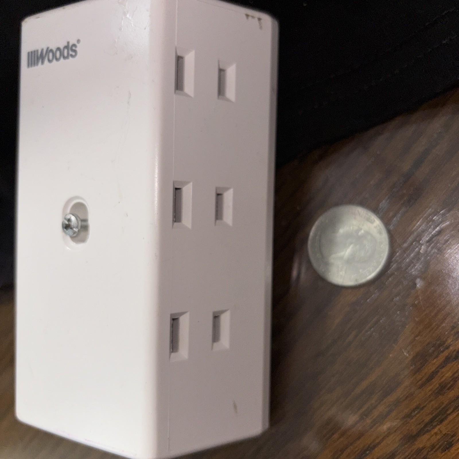 Woods 2 Plug To 6 plug Outlet, Side Plugs 15A-125V 1875 Watts