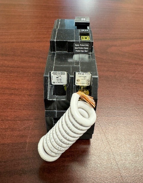 QOB225EPD 2Pole 25Amp 120/240Volt Bolt-On Equip. Protection NEW SQUARE D