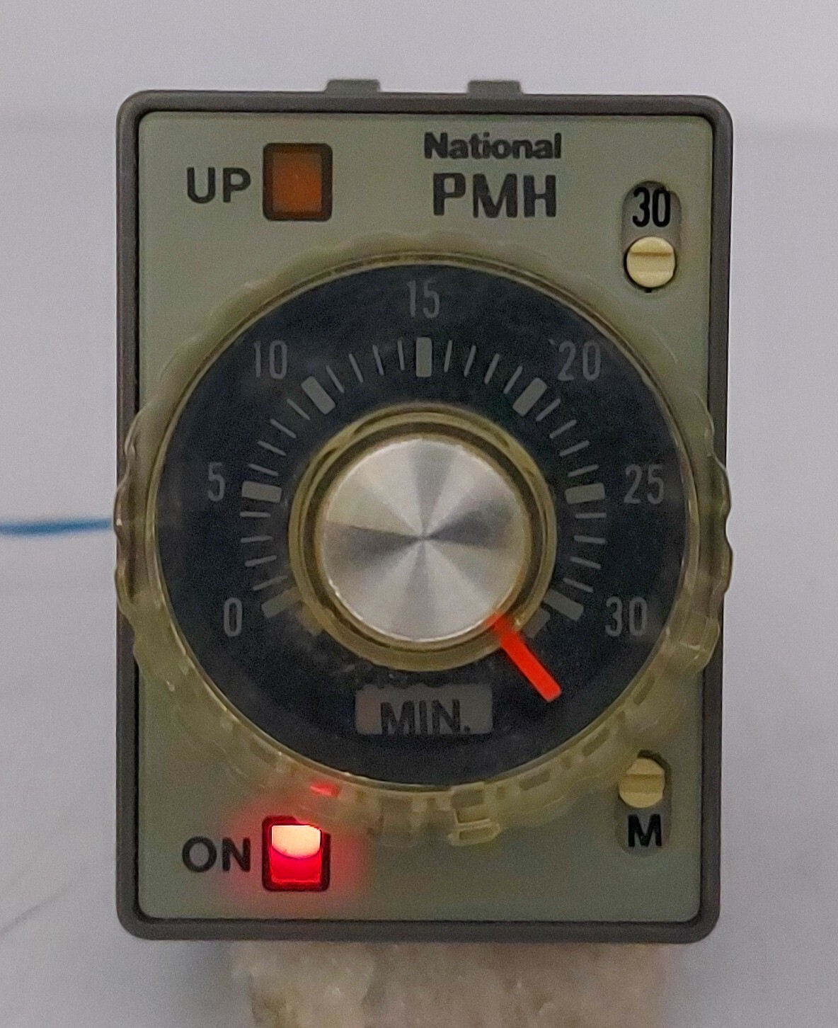 Matsushita Electric National AT4 431-R22 PMH Timer Analog Relay 0-30MIN