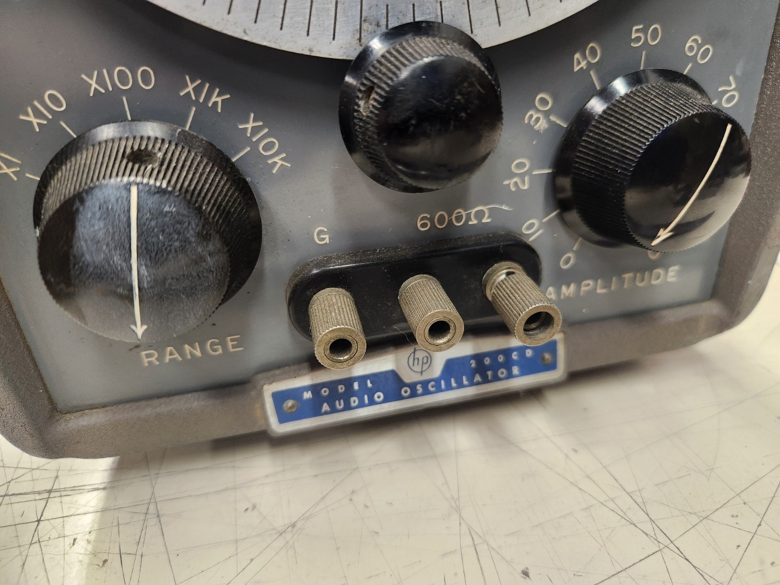 HP 200C Audio Oscillator 5 Hz – 60kHz Vintage Test Equipment Untested,