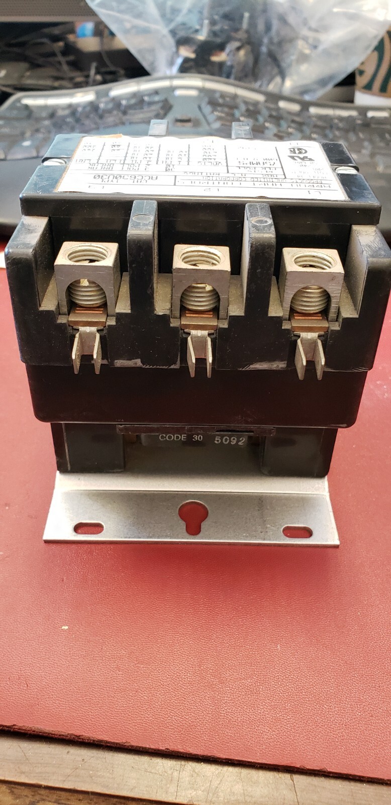 Arrow Hart ACC630U30 75amp 600VAC magnetic contactor ( G2-3C)