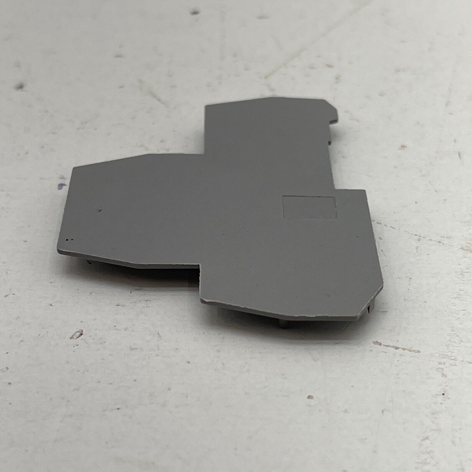 Entrelec FEM Series End Cover for Use with DIN Rail Terminal Blocks 1SNA118499R2