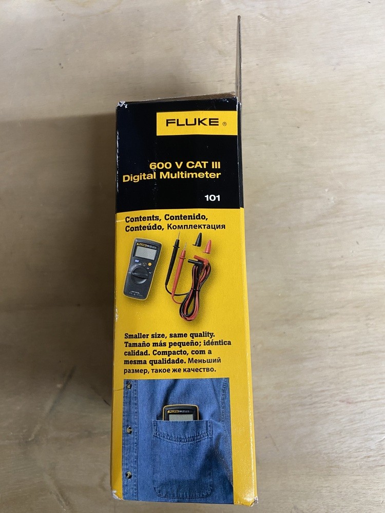 Fluke 15B+ Digital Multimeter 600V CAT III W/ Test Leads Backlit LCD (New)