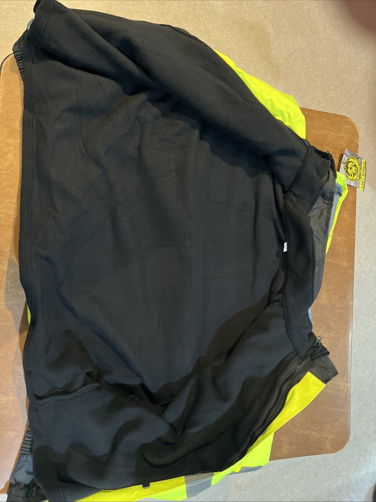 OccuNomix LUX-TJBJ-Y2X Size 2X ANSI Class 3 Hi-Vis 4-in-1 Bomber Jacket NWT