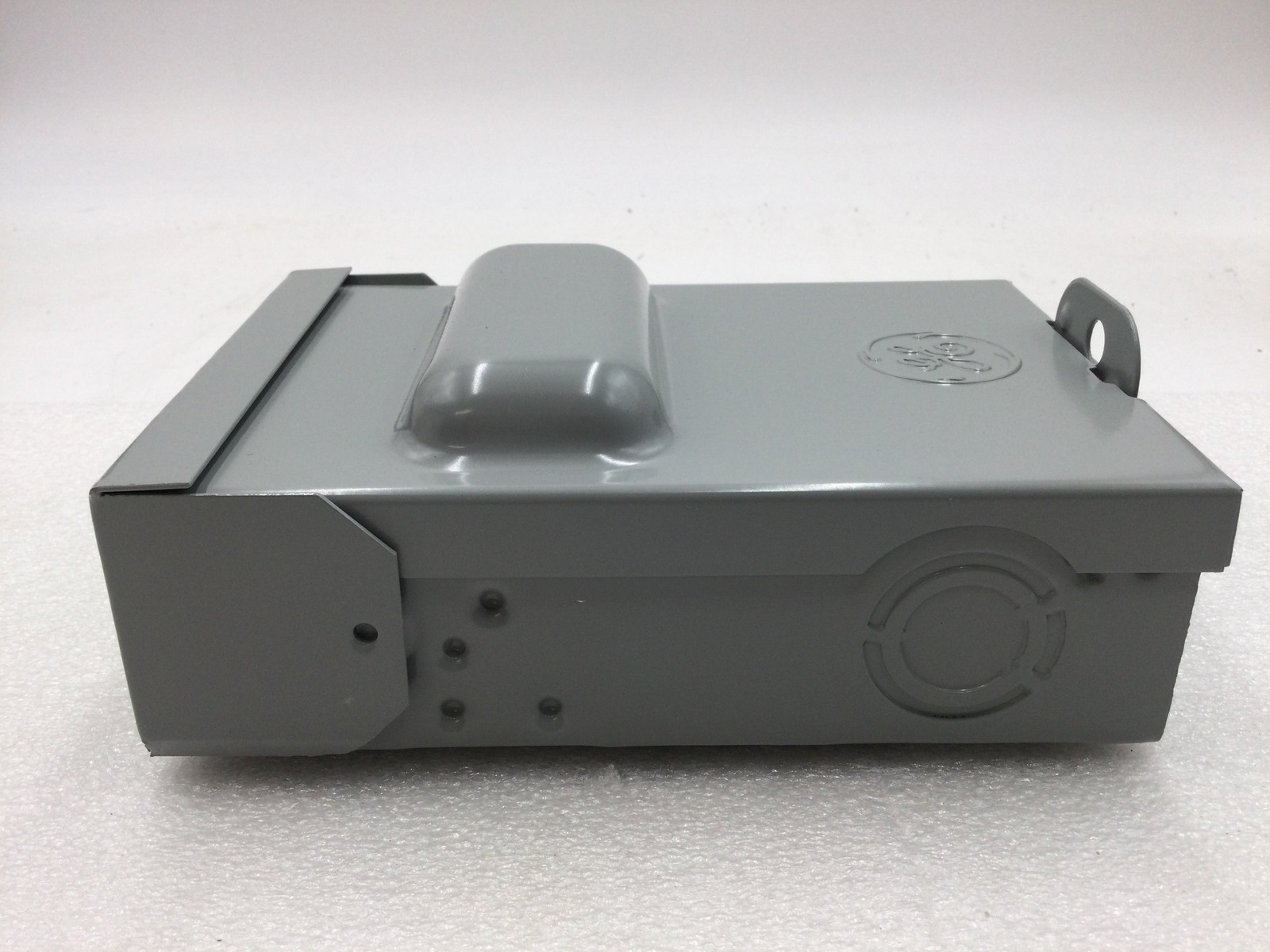 GE General Electric TF30R / TF30RCP 30 Amp 120/240V Fusible Outdoor Disconnect
