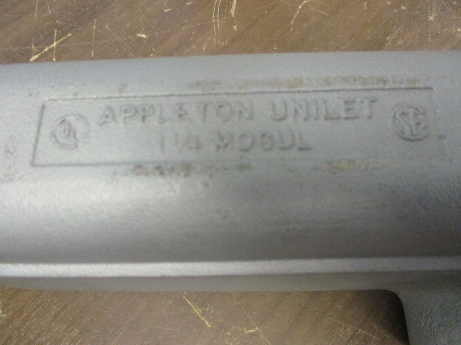 Appleton Unilet Conduit Body BLL125-M Mogul Size: 1-1/4″ New Surplus