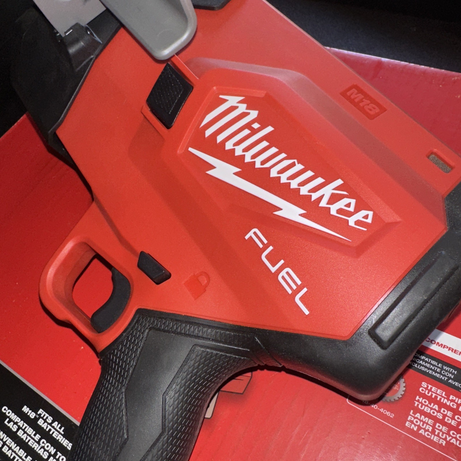 Milwaukee Fuel M18 1/2”-1” Steel Pipe Cutter 3469-20 2025 (w/ Blade)