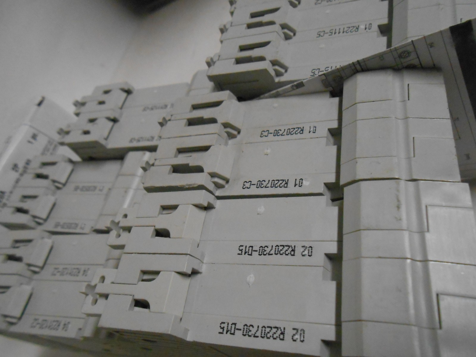 Gladiator GMCB Rail Mount Circuit Breaker 2A 3A 5A 8A 15A & 20A Lot of 8