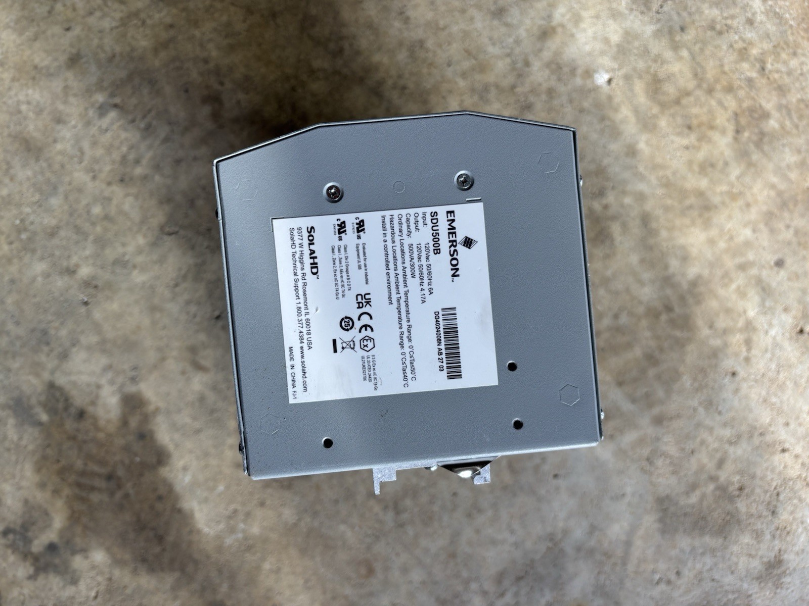 Emerson SDU500B Uninterruptible Power Supply 120V AC DIN Rail