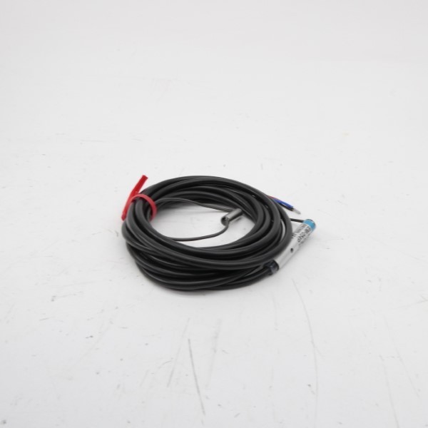 KEYENCE EM-054P 10.8-30VDC NSMP