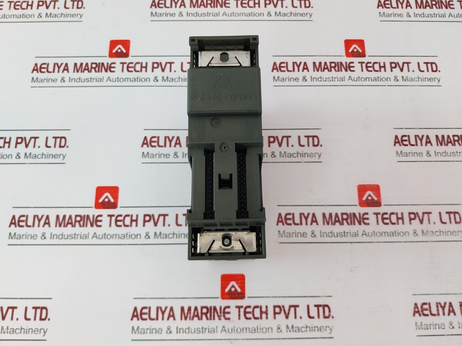 SIEMENS 6ES7322-1HF01-0AA0 6ES7 322-1HF01-0AA0 0.5A P.D.,1.5A RES.DC30V