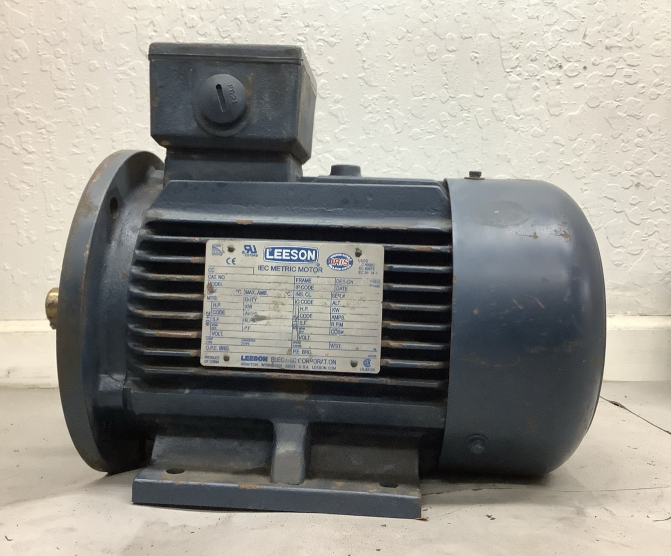 Leeson 193105.60 C112T17FZ2C IEC Metric Motor 1740/1450RPM, 3-Ph, 5-1/2HP (f22)