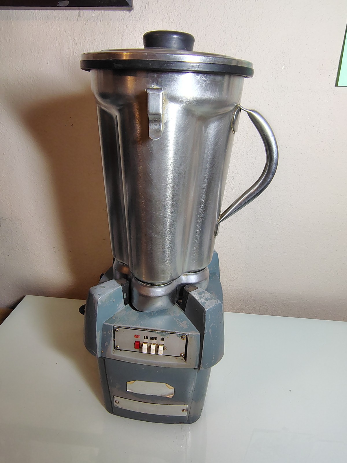 Waring Blender CB6 115 Volts Model 34BL22 Used – Needs Rubber Legs/Pads