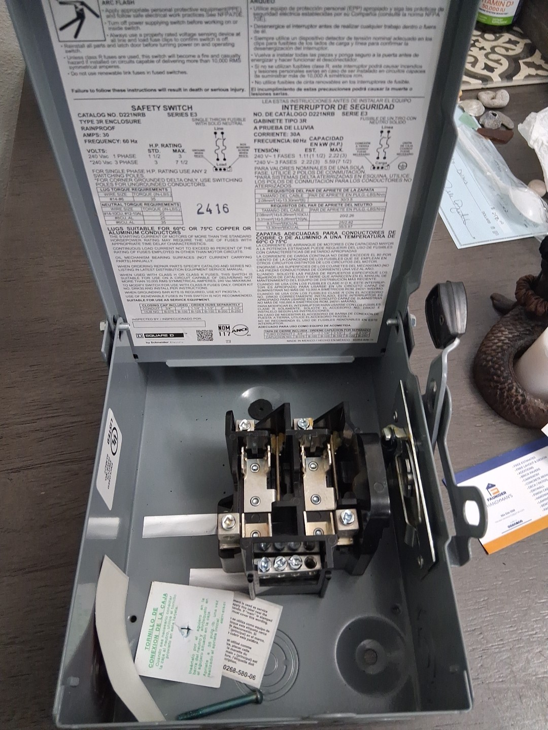 Square D D221NRB 30 Amp Fused Disconnect 240 V