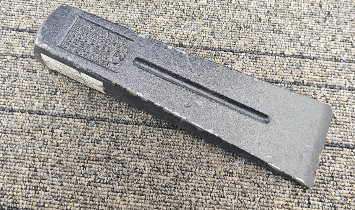 Ames True Temper 1132600 Wood Splitting Wedge 5-Pound Black B-1024