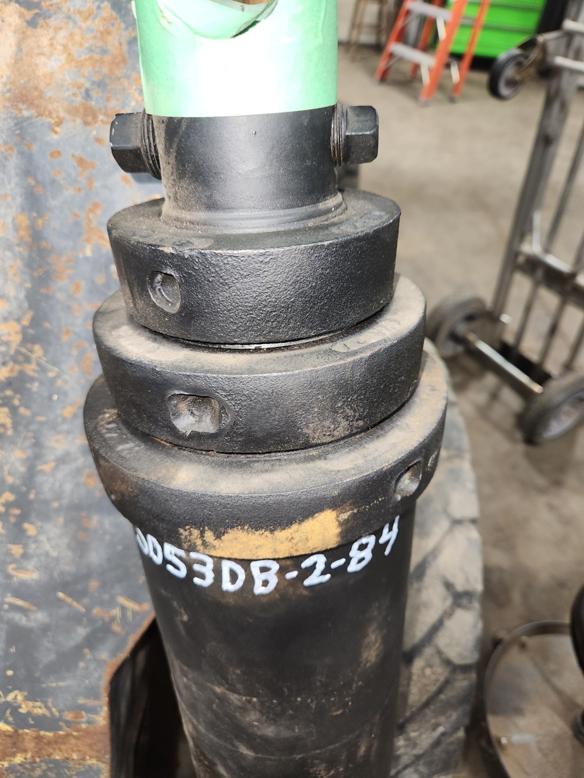 TELESCOPIC CYLINDER SD53DB-2-84 MACK dumptruck