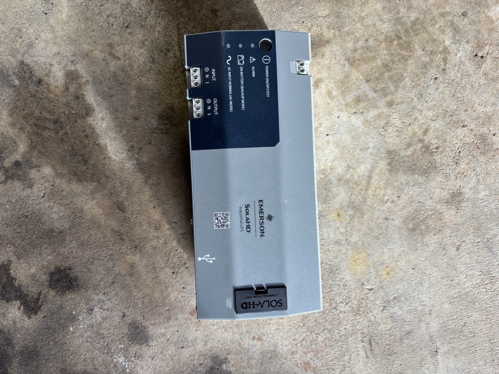 Emerson SDU500B Uninterruptible Power Supply 120V AC DIN Rail