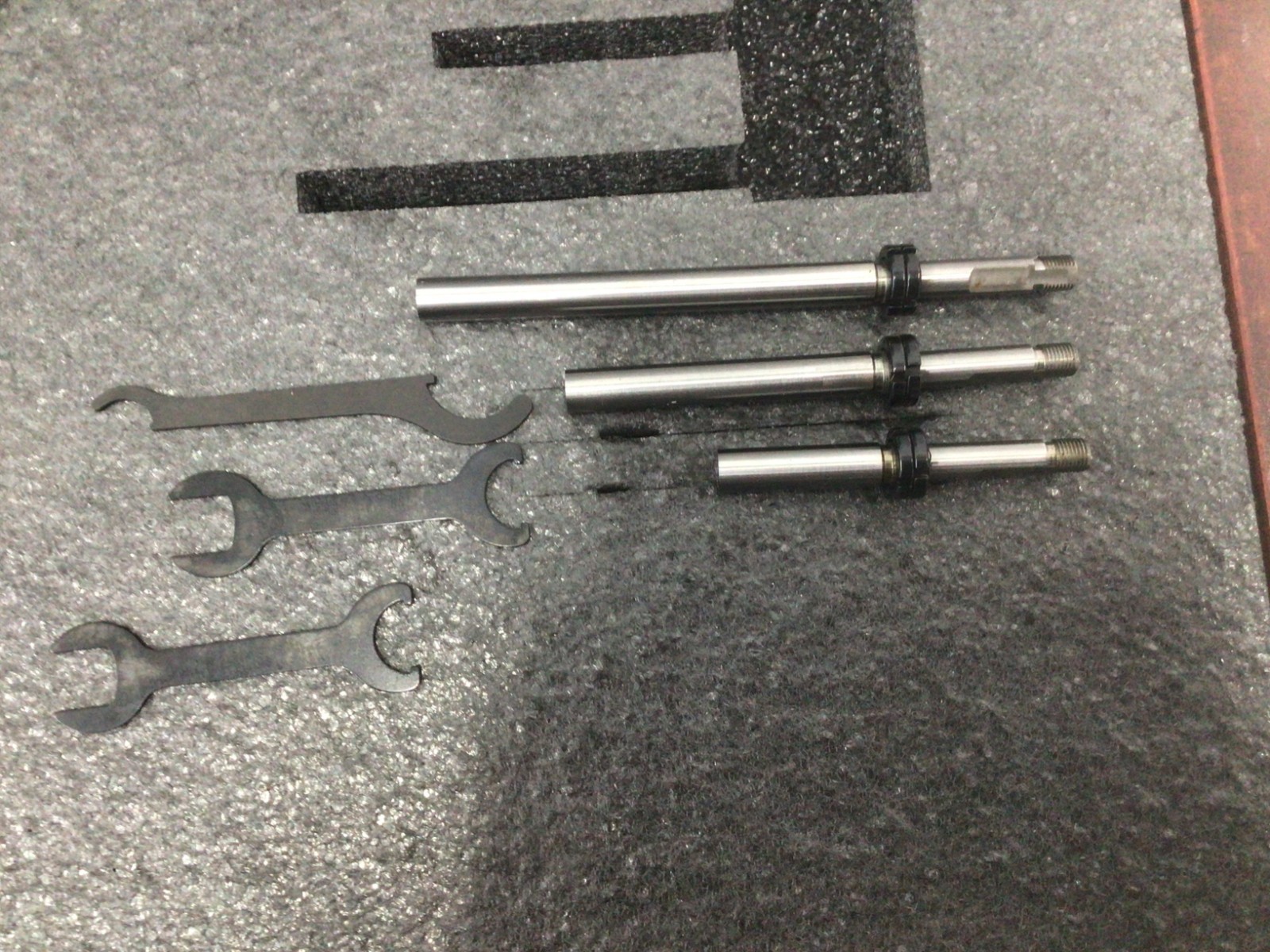 STARRETT 224.1GRLZ Anvil Micrometer Set,6 to 12″ Range 53VD30