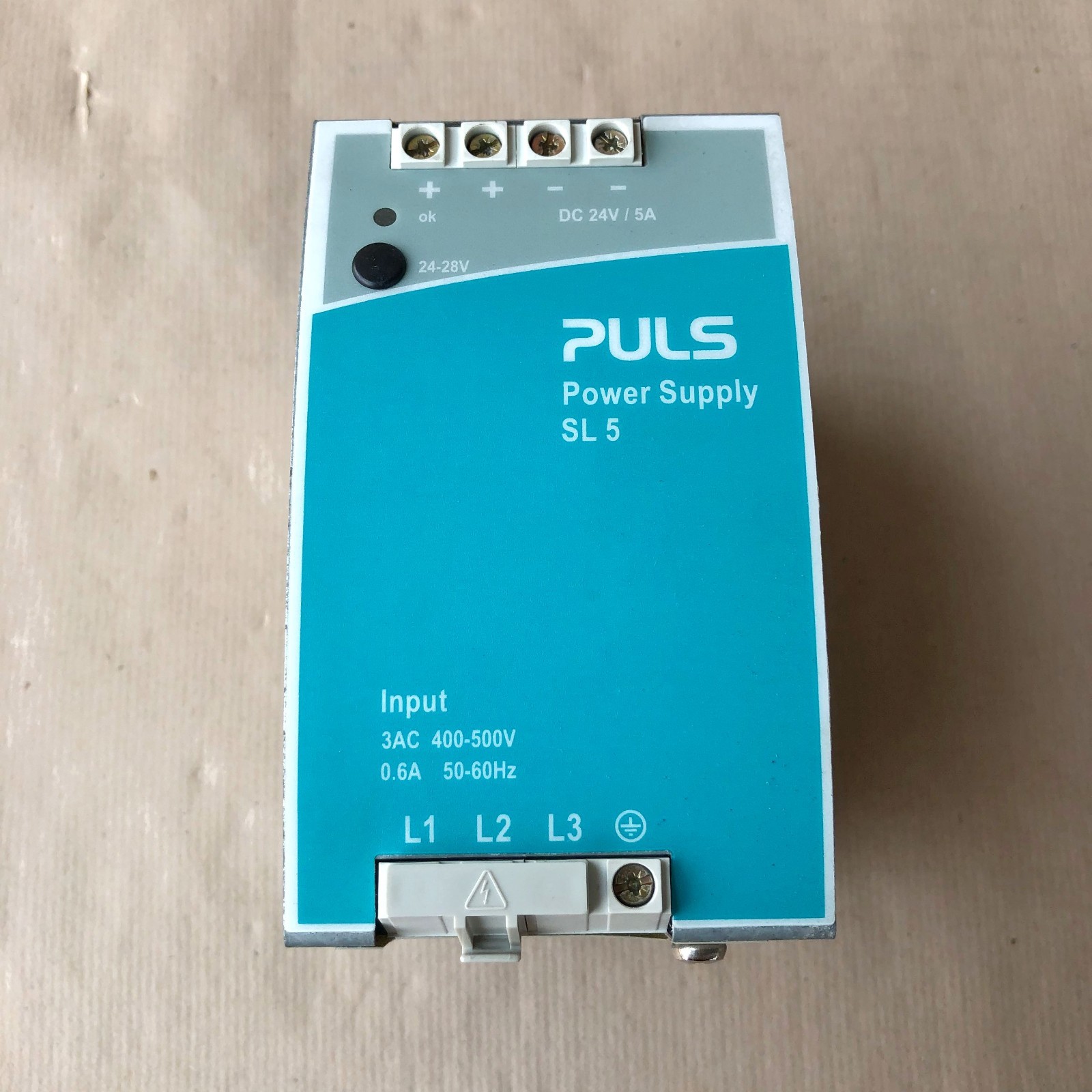 PULS SL5.300 POWER SUPPLY 3-PHASE 400-500V 24-28V 5A 120W