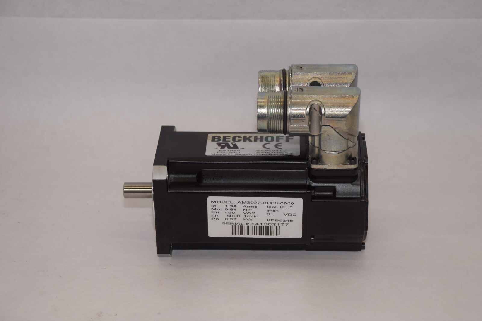 BECKHOFF AM3022-0C00-0000 1.39A 400Vac 8000 rpm 0.57kW Servo Motor