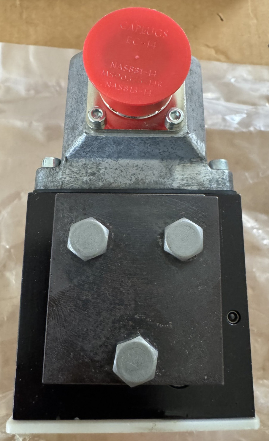 Moog 631F172F P60F0FM4VBR Servo Valve USA NextDay Air Available with Test Report
