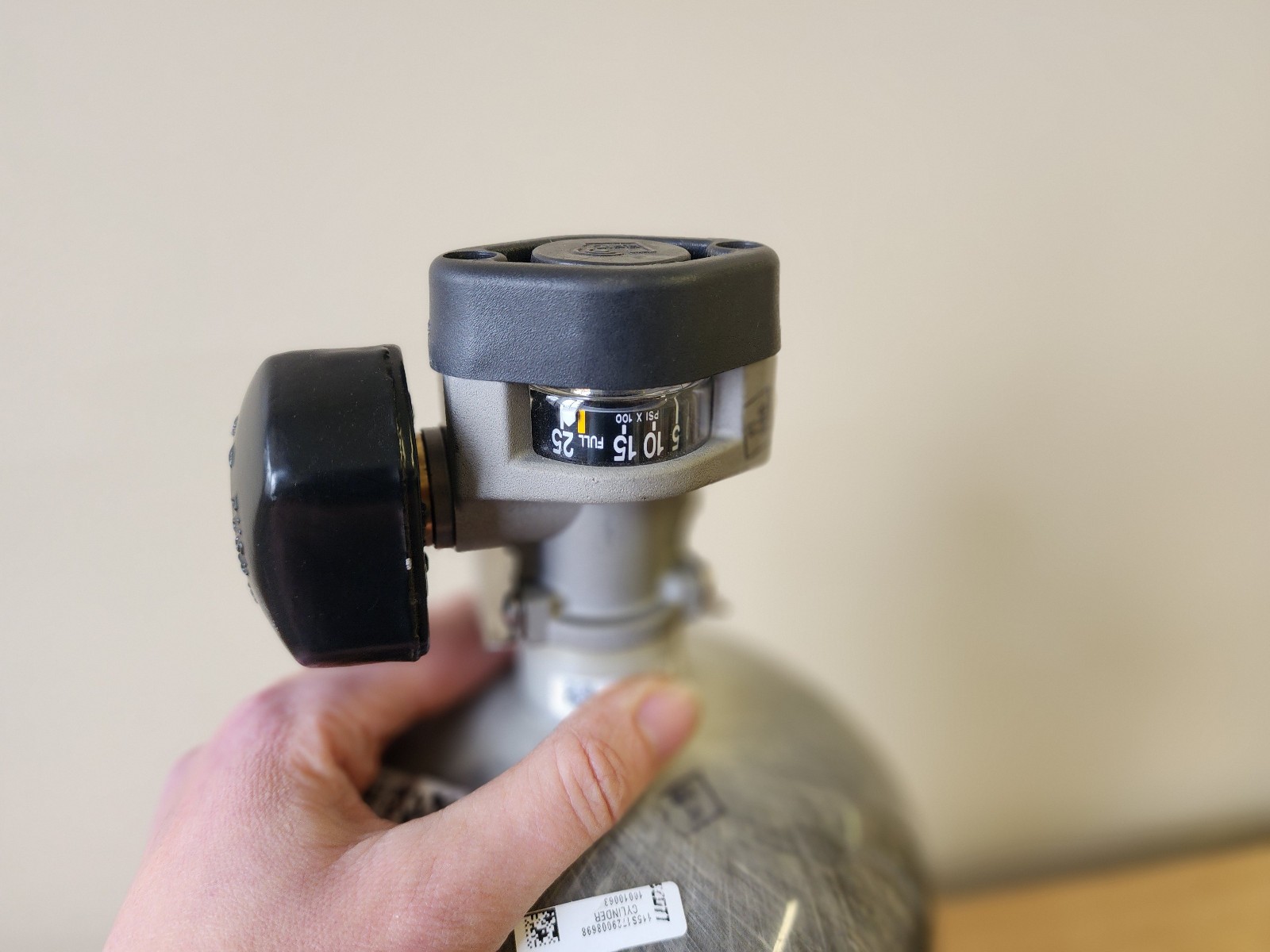 2017 SCOTT 30 min 2216 psi SCBA CARBON FIBER