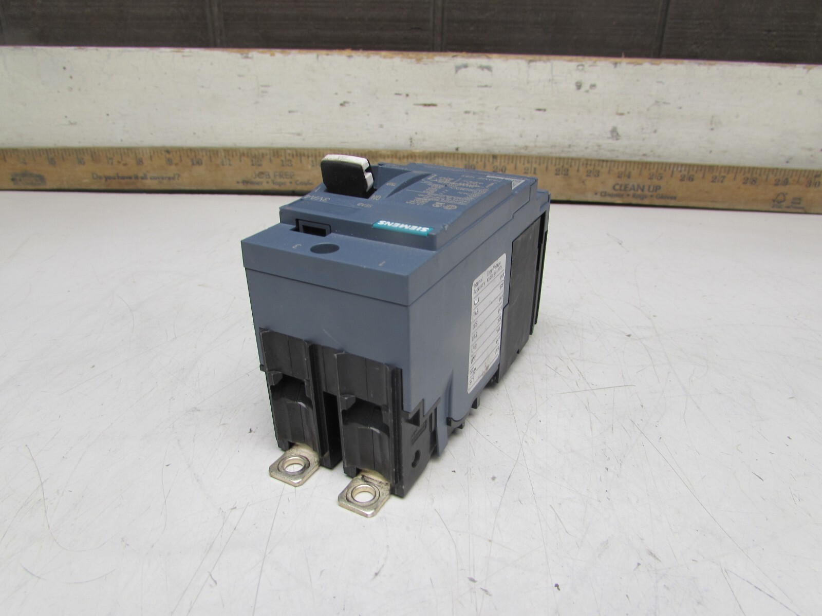 SIEMENS 3VA4195-4ED24-0AA0 ,CIRCUIT BREAKER, 2P/15A /480V /25kA MAKE OFFER!